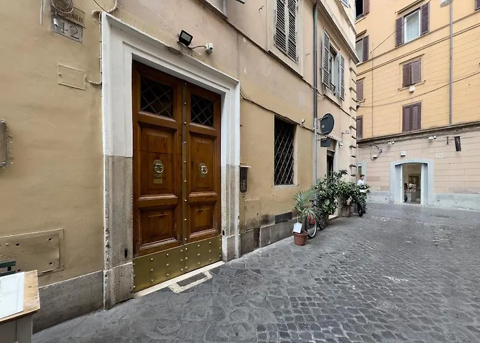 Chasing The Stars Spanish Steps Boutique *